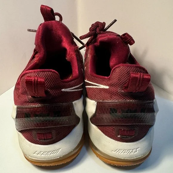 NIKE Air Max Lebron James 13 XIII - Low Team Red Gum - Men's Size 10 -831925-610 - Picture 3 of 15